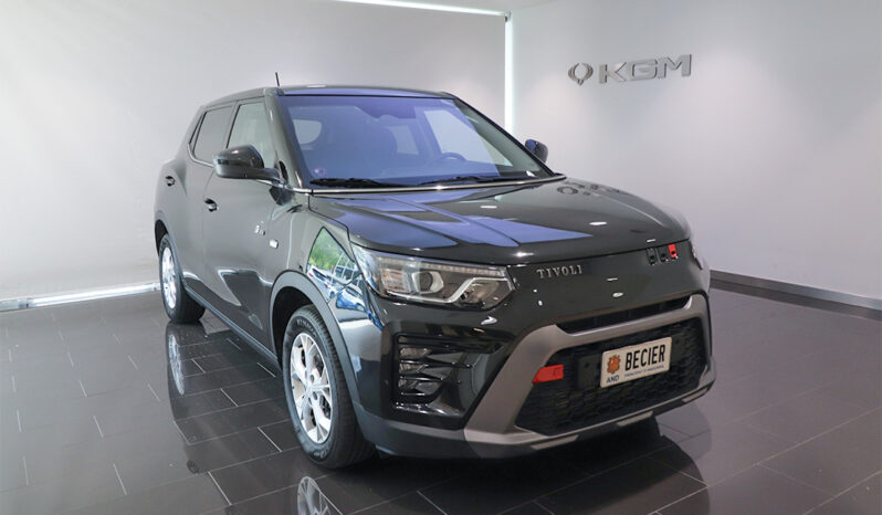 Vehicle d'ocasió del KGM Tivoli Urban Plus Negre vista frontal