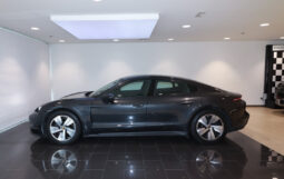 Porsche Taycan Sport Turismo full