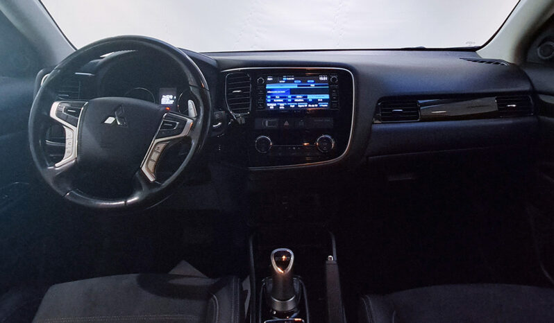 Mitsubishi Outlander PHEV 4×4 full