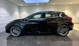 Infiniti Q30 Sport full