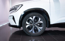Renault Austral E-Tech Iconic full