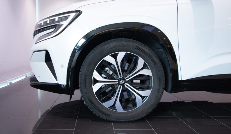 Renault Austral E-Tech Iconic full